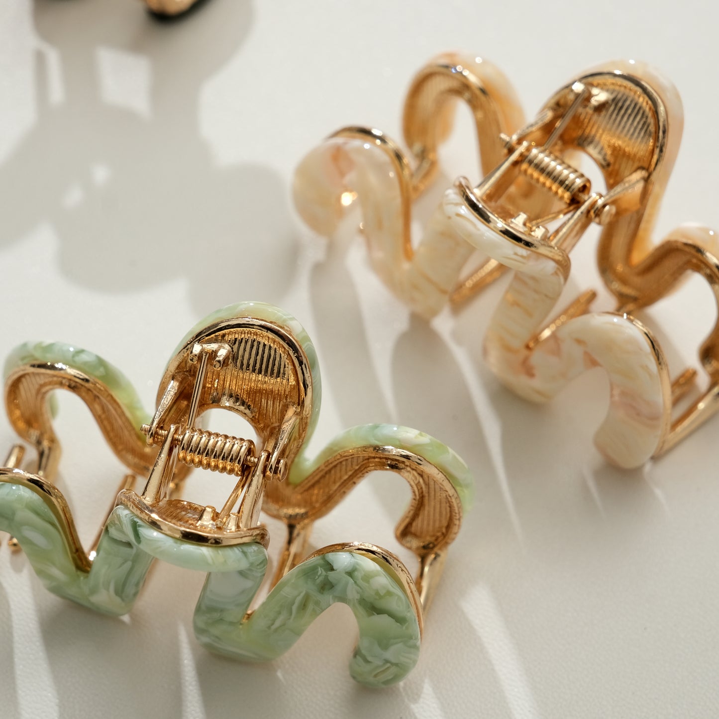 Willow Mini Garden Squiggle Metal Claw Clip - Mini